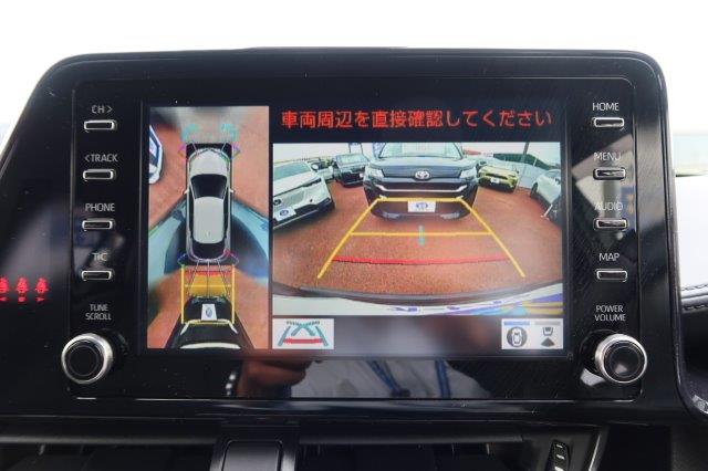 上から見たようなモニターで駐車をアシスト