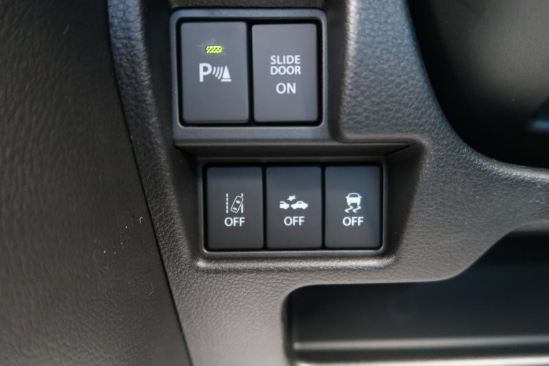 衝突軽減ブレーキ搭載