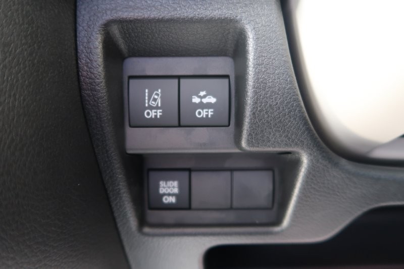 衝突軽減ブレーキ搭載