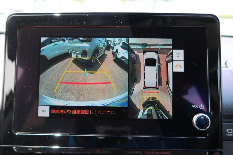 上から見たようなモニターで駐車をアシスト