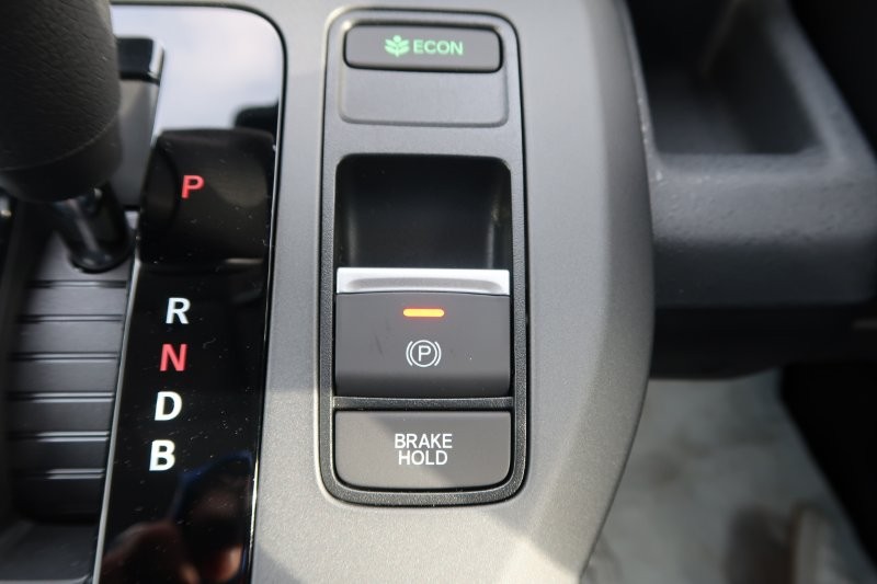 電子制御のパーキングブレーキ