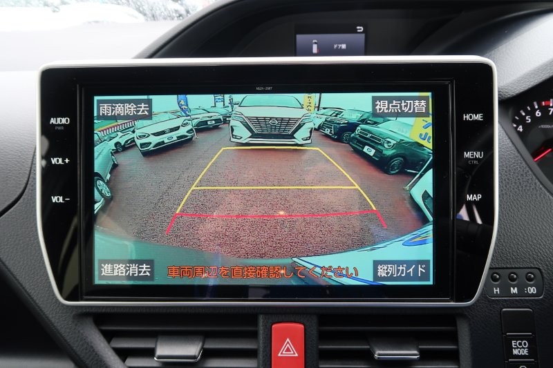 バックモニターで駐車をアシスト