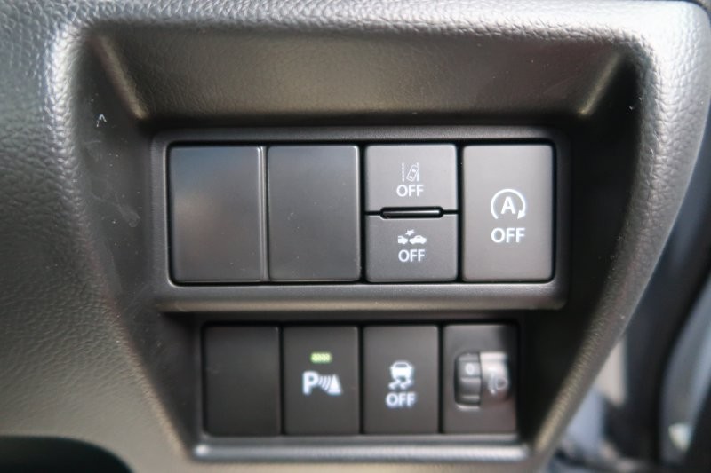 衝突軽減ブレーキ搭載