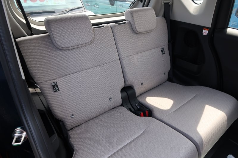 後席もゆったり乗れる室内空間