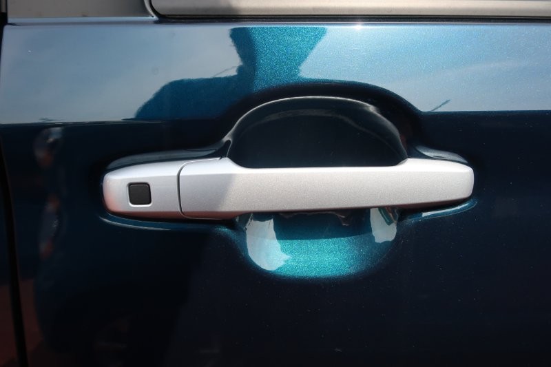 電動スライドドア・ワンタッチオープン機能