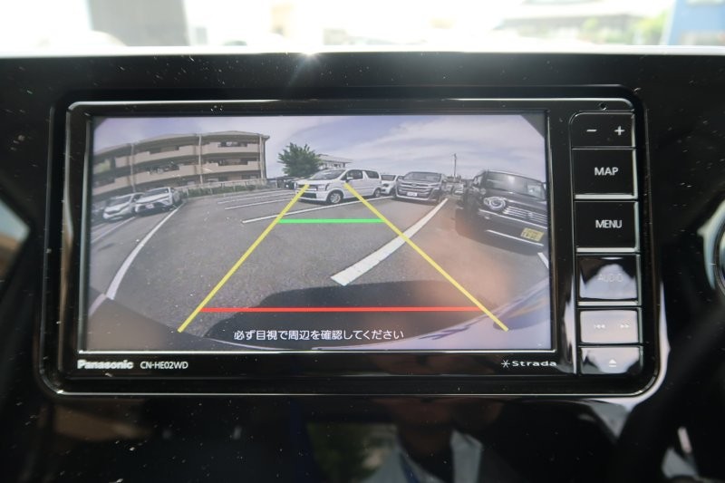 バックモニターで駐車をアシスト