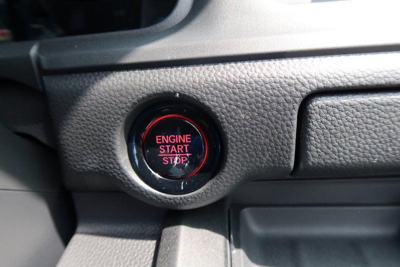 プッシュスタートで鍵の出し入れなし