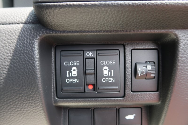 電動スライドドアで半ドアの心配なし