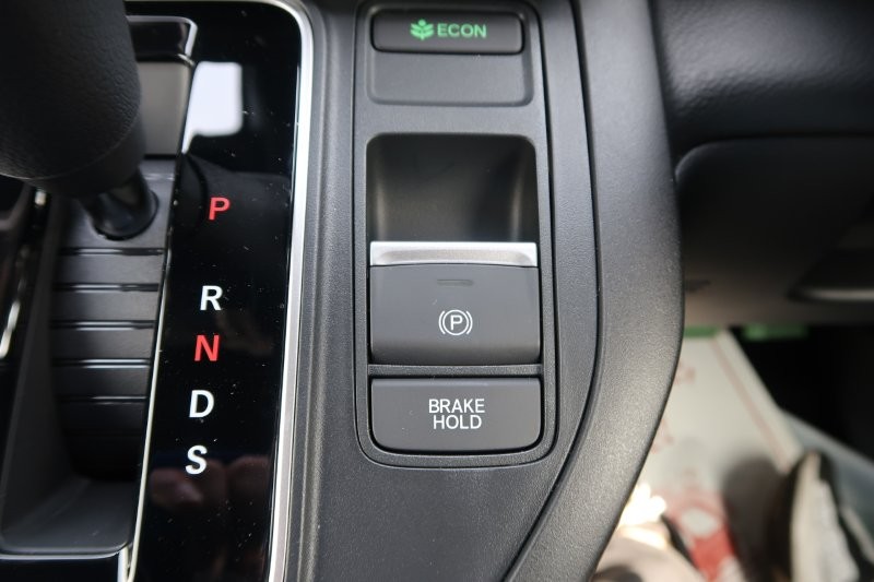 電子制御のパーキングブレーキ