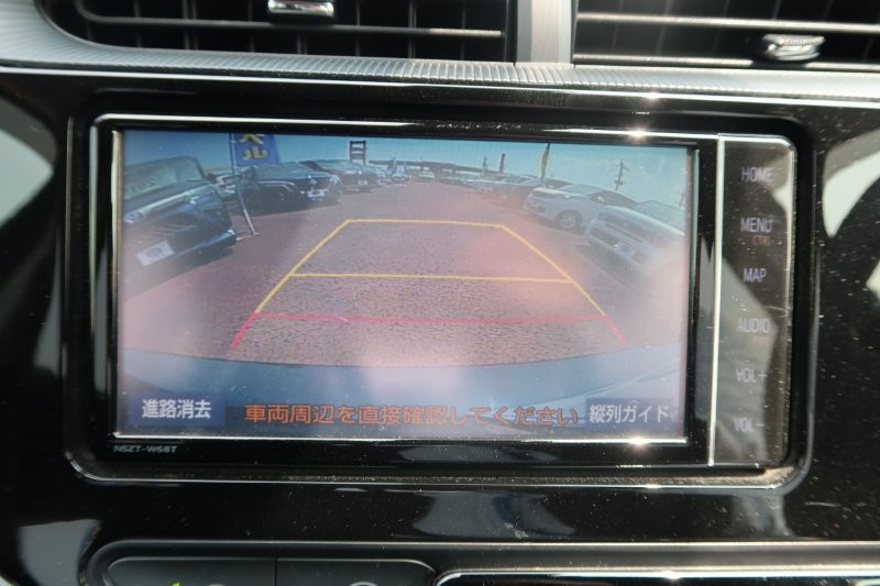 バックモニターで駐車をアシスト