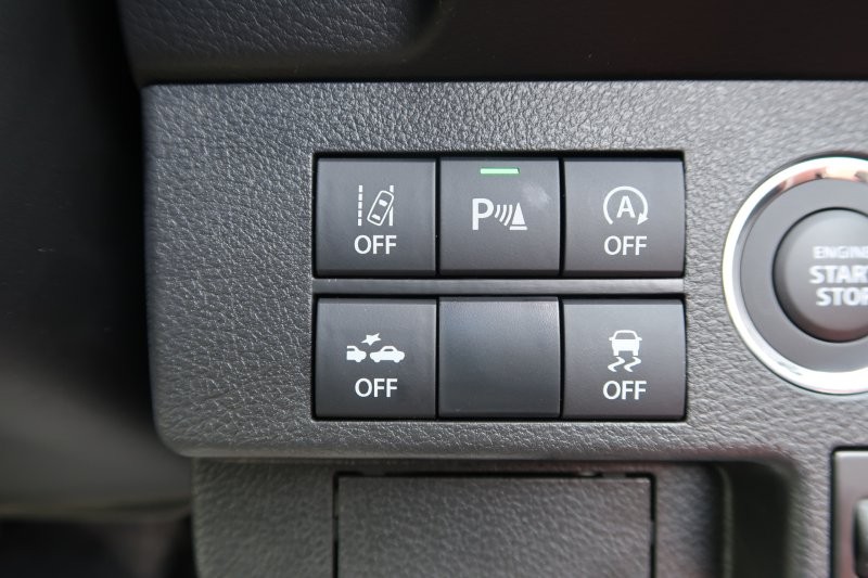 衝突軽減ブレーキ搭載