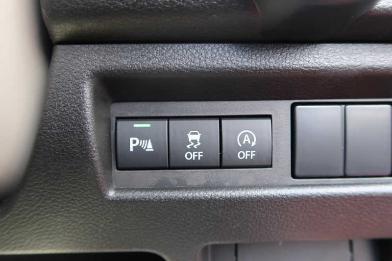 アイドリングストップで余計な燃料消費を抑える