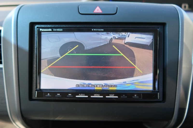 バックモニターで駐車をアシスト