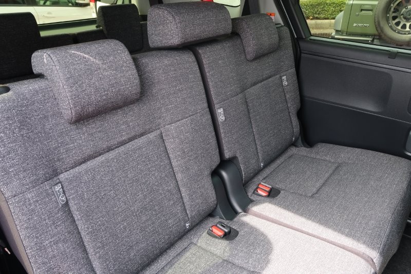 後席もゆったり乗れる室内空間