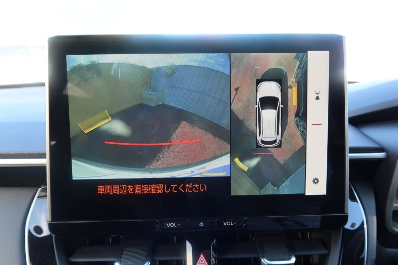 上から見たようなモニターで駐車をアシスト