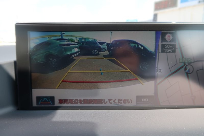 バックモニターで駐車をアシスト