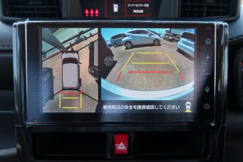 上から見たようなモニターで駐車をアシスト