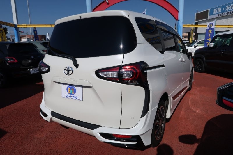 リアソナーで障害物をお知らせ