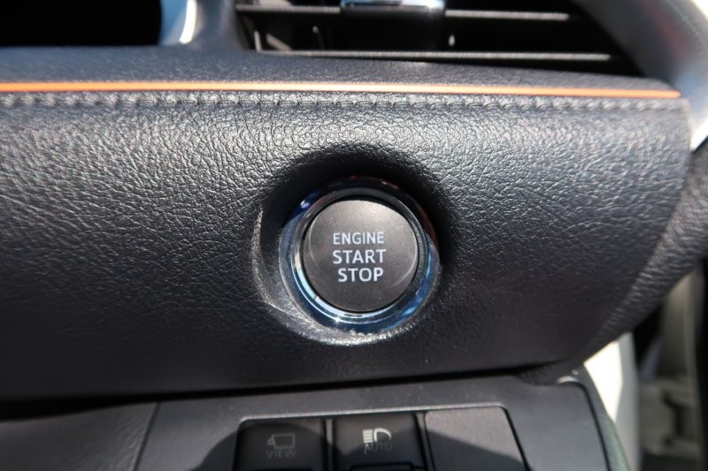 プッシュスタートで鍵の出し入れなし