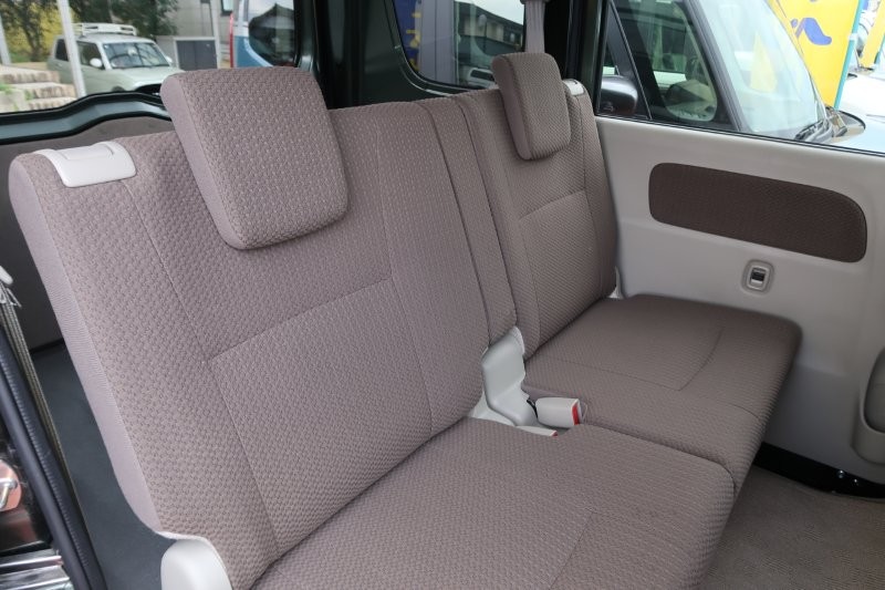 後席もゆったり乗れる室内空間