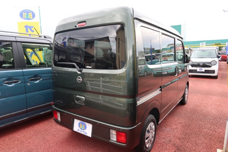 パーキングセンサーで障害物をお知らせ