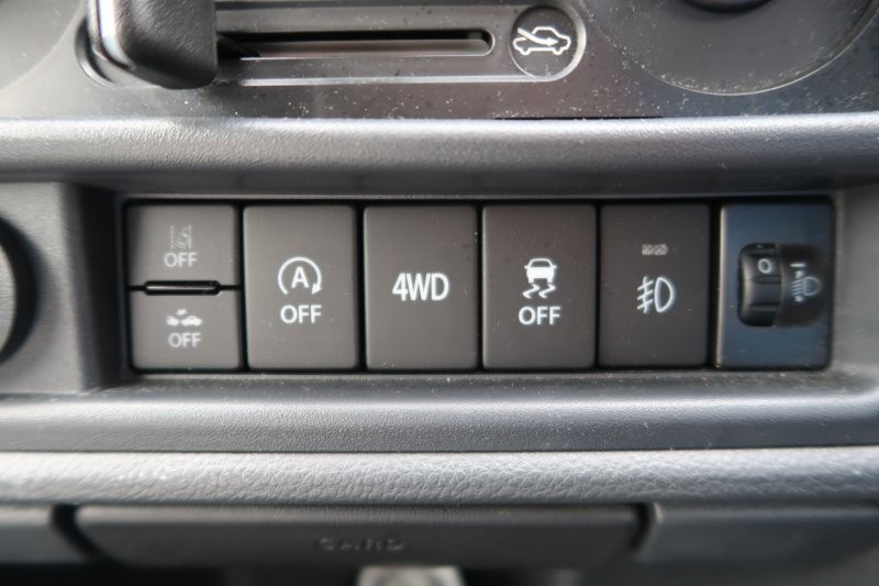 衝突軽減ブレーキ搭載