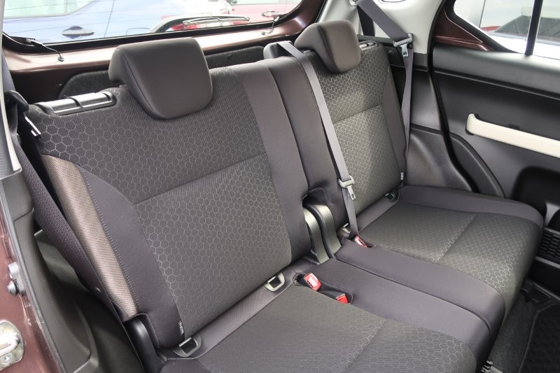 後席もゆったり乗れる室内空間