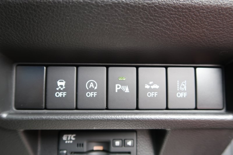 衝突軽減ブレーキ搭載