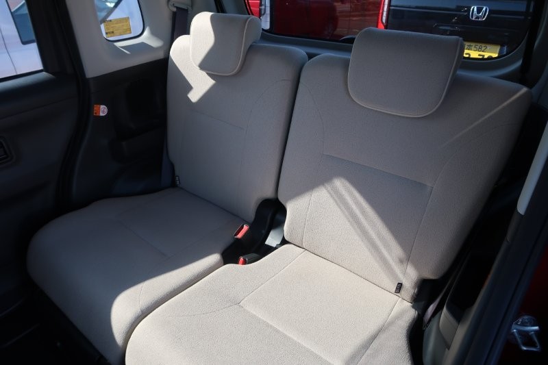 後席もゆったり乗れる室内空間