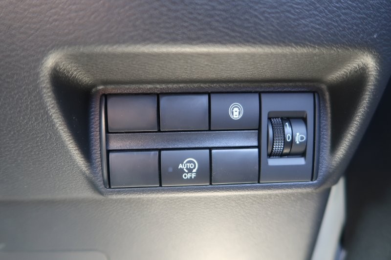 アイドリングストップで余計な燃料消費を抑える