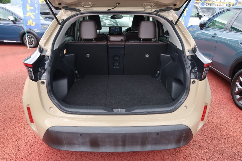 荷物もたくさん積めるラゲッジスペース　　　T.O