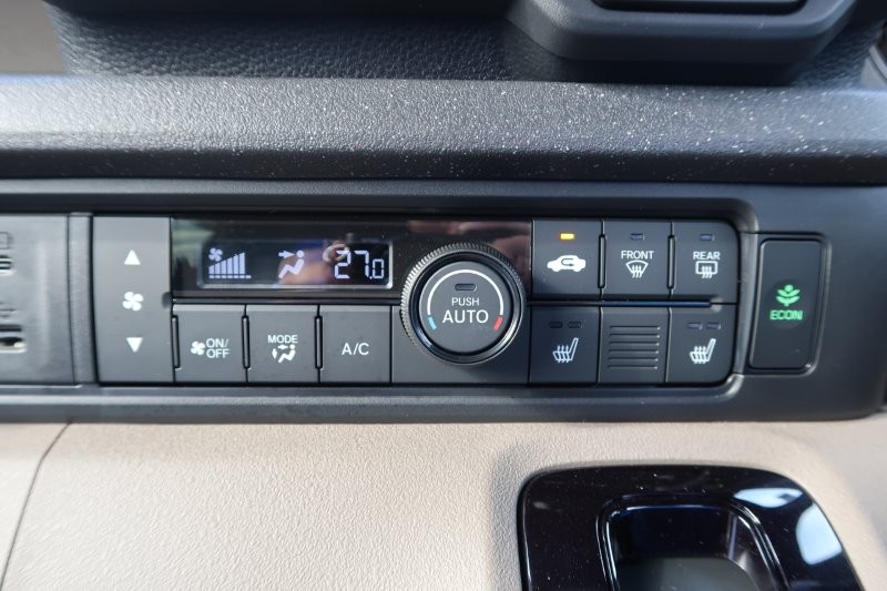 オートエアコンで風量自動調節