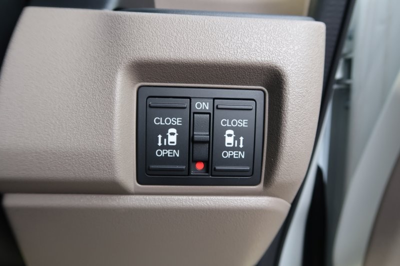 電動スライドドアで半ドアの心配なし