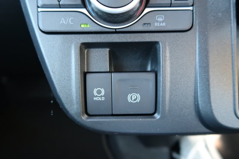 電子制御のパーキングブレーキ