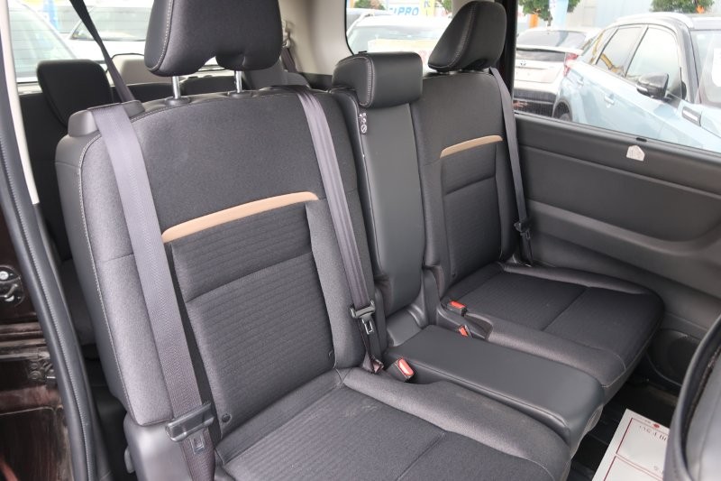 後席もゆったり乗れる室内空間