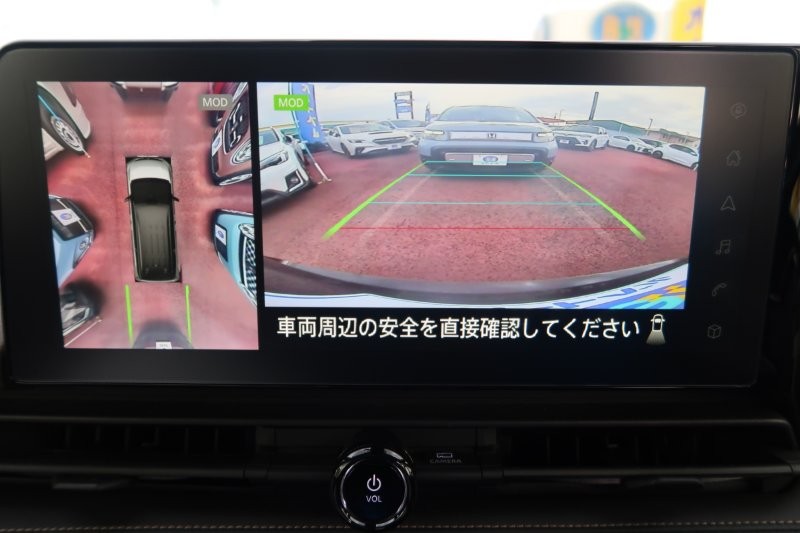 上から見たようなモニターで駐車をアシスト