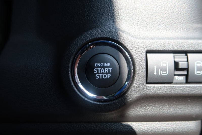 プッシュスタートで鍵の出し入れなし