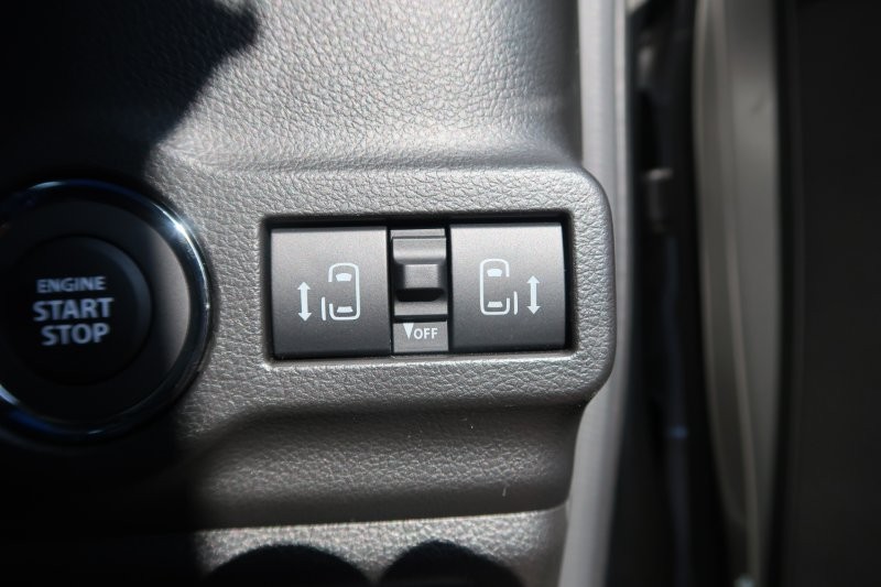 電動スライドドアで半ドアの心配なし