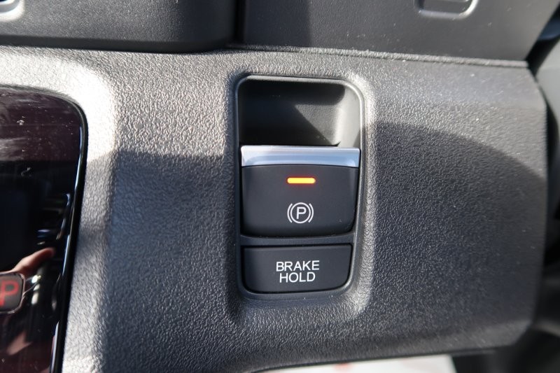 電子制御のパーキングブレーキ