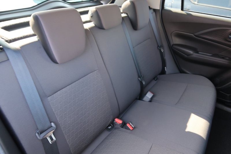 後席もゆったり乗れる室内空間