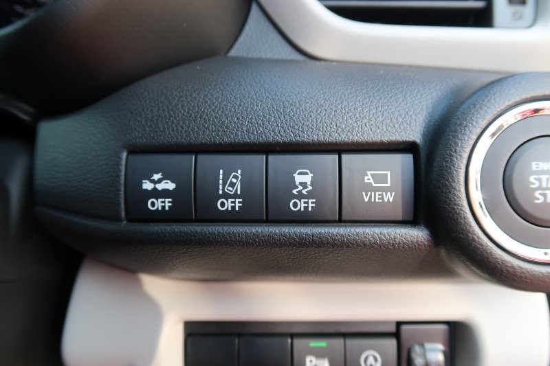 衝突軽減ブレーキ搭載