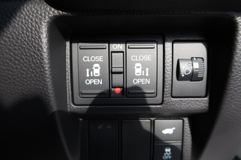 電動スライドドアで半ドアの心配なし