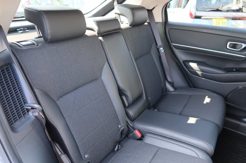 後席もゆったり乗れる室内空間