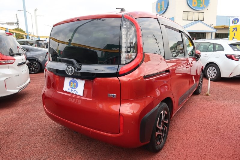 リアソナーで障害物をお知らせ