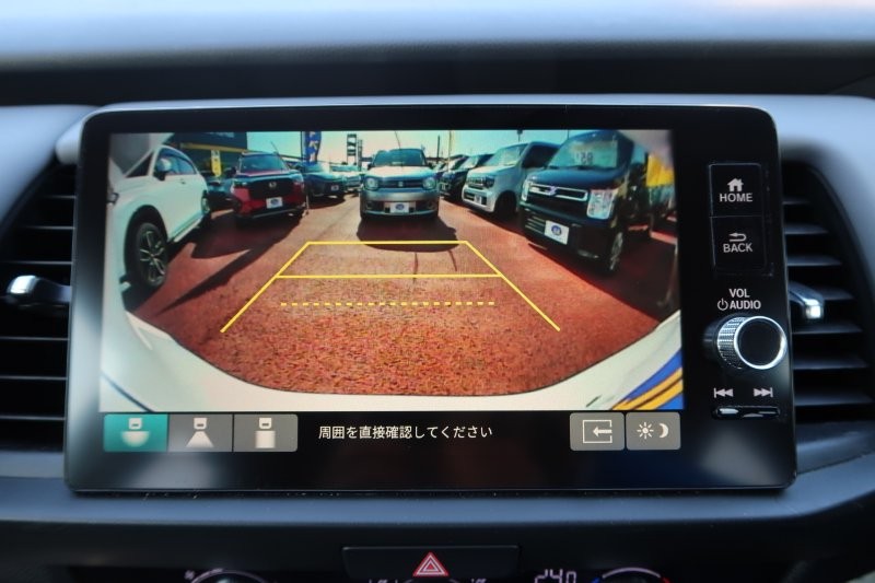 バックモニターで駐車をアシスト