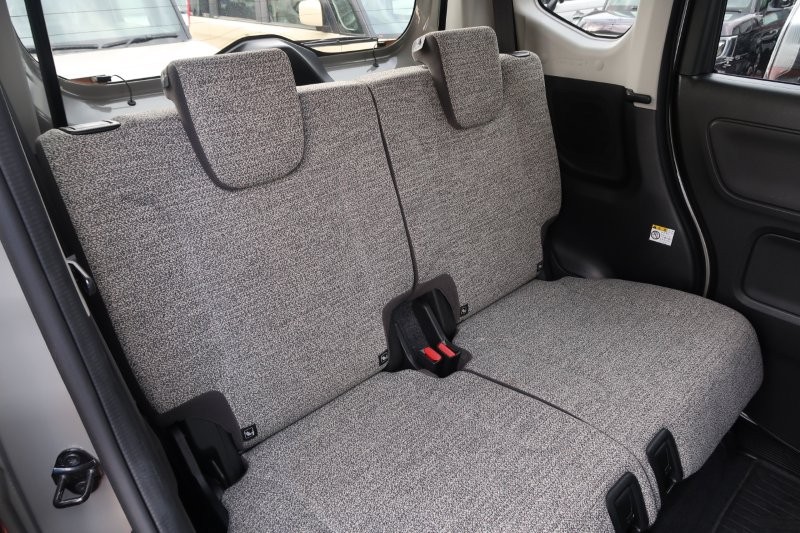 後席もゆったり乗れる室内空間