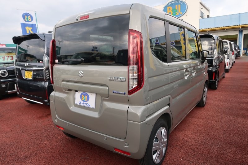 パーキングセンサーで障害物をお知らせ