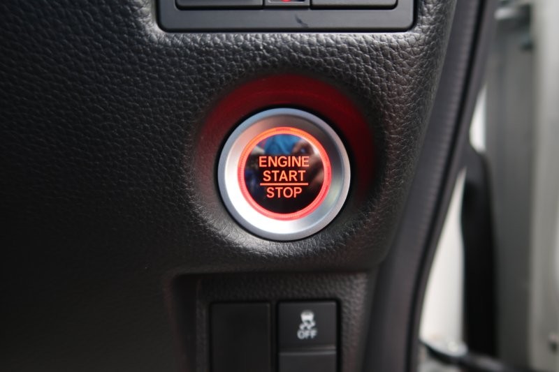 プッシュスタートで鍵の出し入れなし