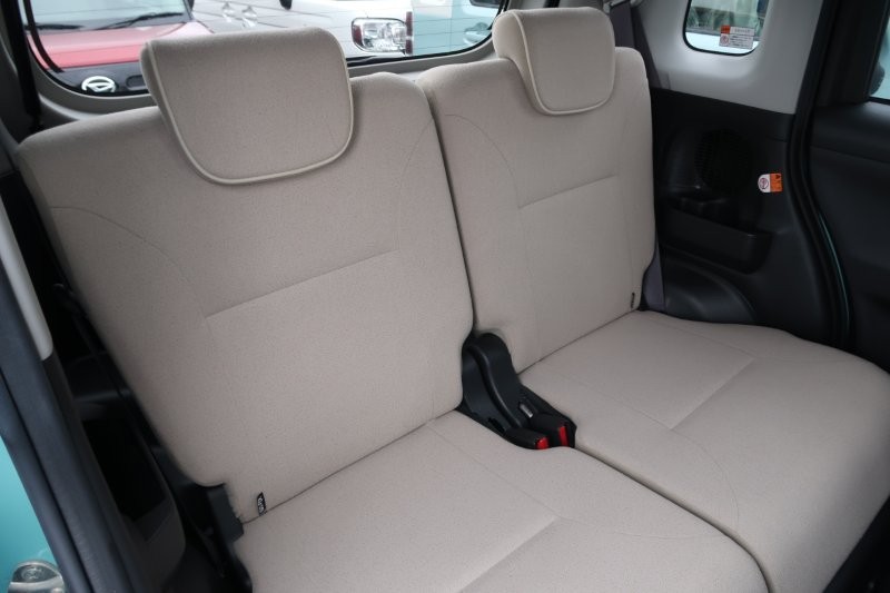 後席もゆったり乗れる室内空間