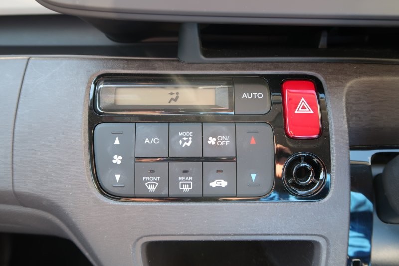 オートエアコンで風量自動調節